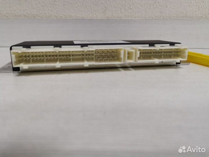 Блок управления пневмоподвески W222 Mercedes-Benz