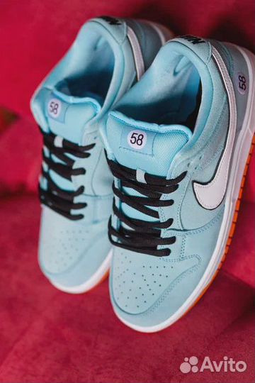 Nike SB Dunk Low