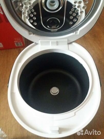 Мультиварка новая. Подарок