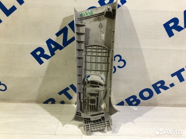 Обшивка центральной стойки верх skoda yeti 1.2 DSG