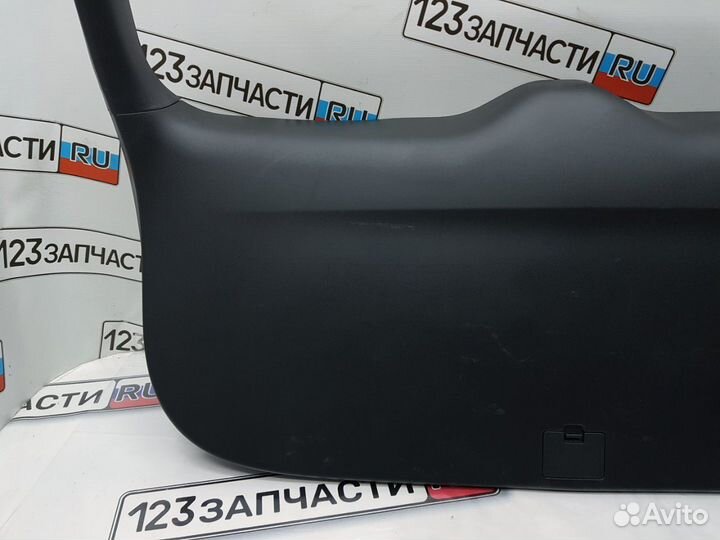 Обшивка двери багажника (комплект ) Mitsubishi