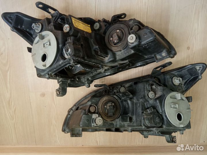 Фары передние Lexus RX, Toyota