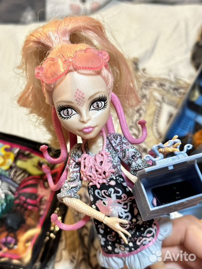 Кукла Монстер Хай Вайперин Горгон в коробке