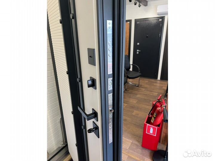 Дверь с терморазрывом