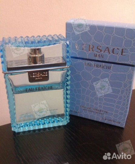 Туалетная вода Versace Eau Fraiche Man