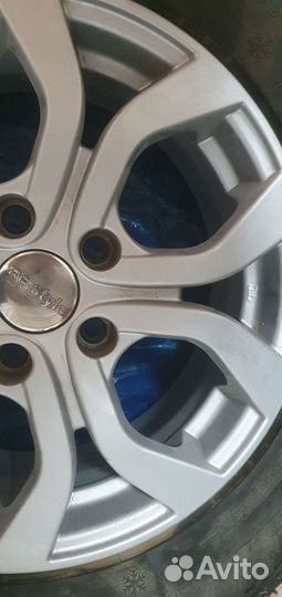 Продам колеса 215/65 R16