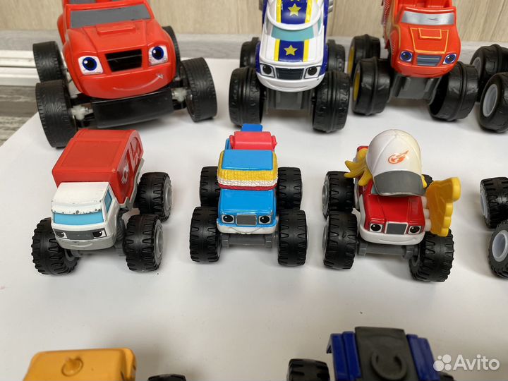 Вспыш и чудо машинки игрушки