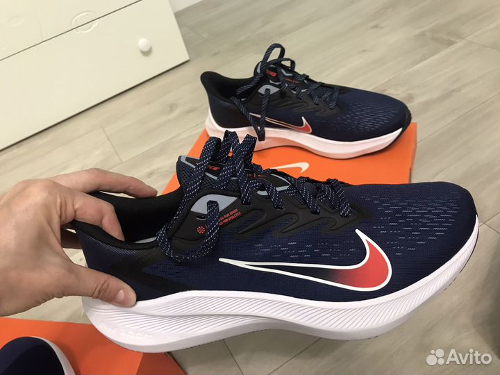 Кроссовки мужские nike 43-44 оригинал новые