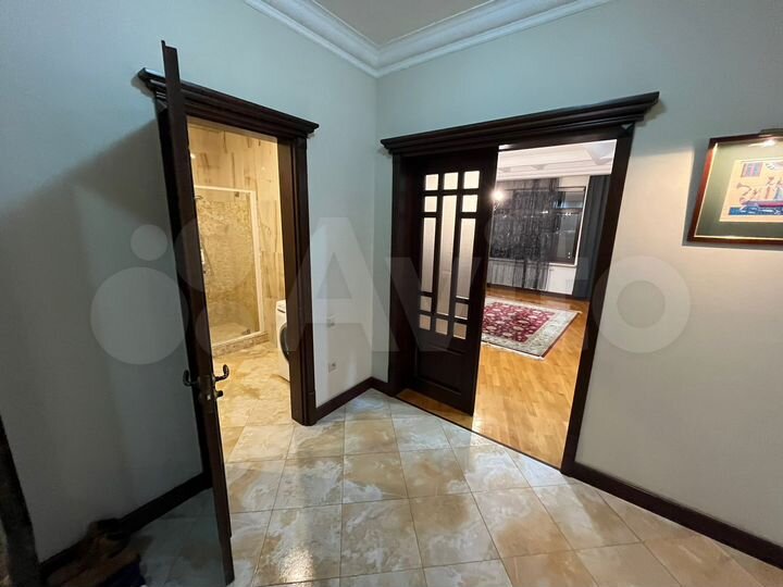 2-к. квартира, 100 м², 11/18 эт.