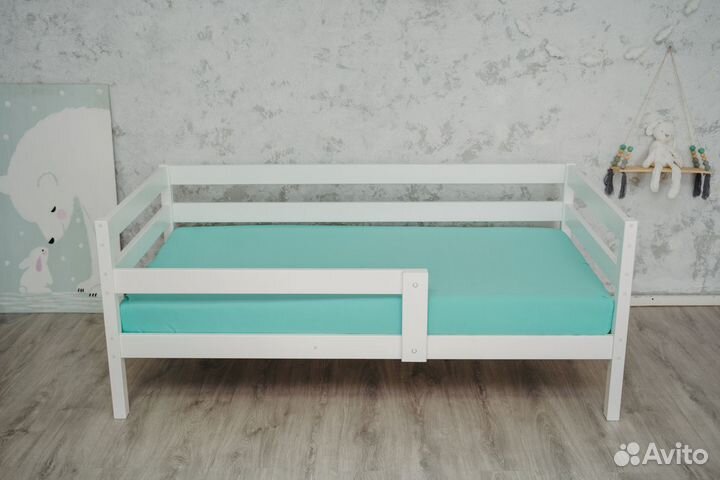 Детская кроватка Соня из массива березы