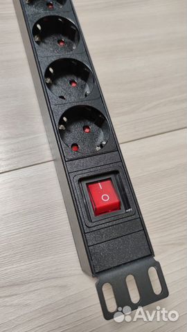 Блок розеток Hyperline 8 розеток, 1U, 19