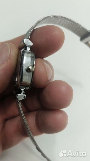 Часы наручные женские