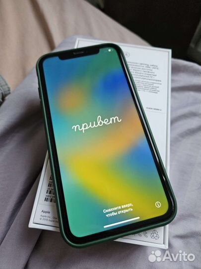 Телефон iPhone 11