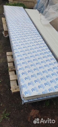 Подоконники и сэндвич панели - новые