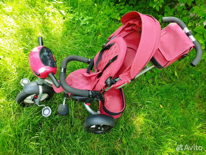 Трехколесный велосипед с ручкой