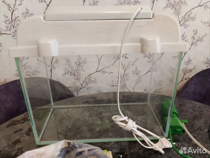 Аквариум с принадлежностями