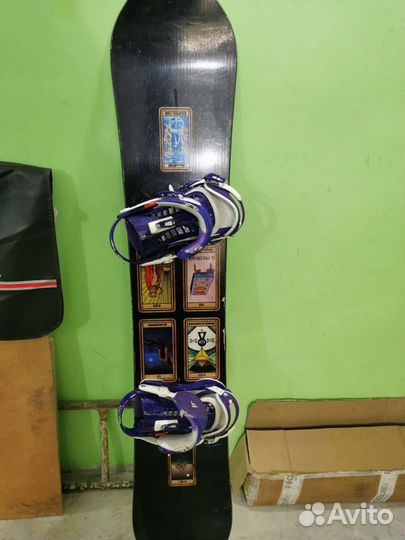 Сноуборд с креплениями