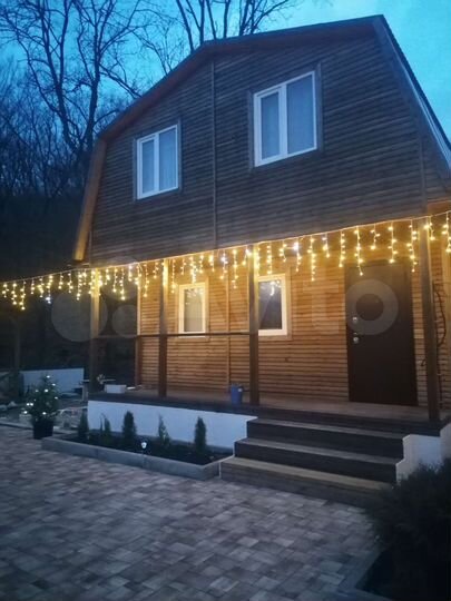 Дом 56 м² на участке 4 сот.