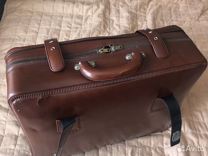 Чемодан времен СССР