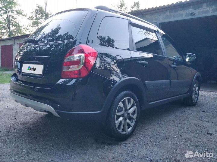 ВАЗ Granta Cross 1.6 МТ, 2023, 5 500 км