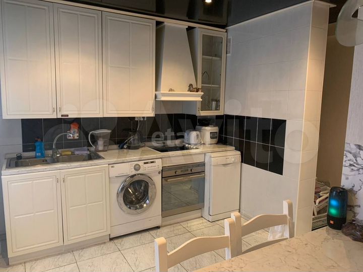 4-к. квартира, 89,6 м², 10/10 эт.