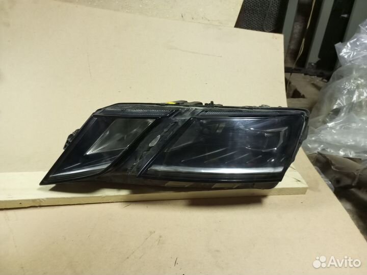 Фара левая для Skoda Octavia III (A7) 5E1941015E