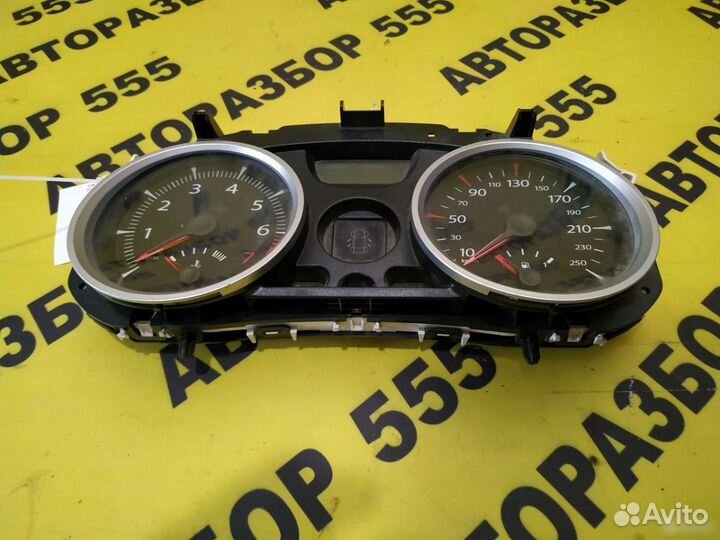 Renault Megane 2 Панель приборов 8200702527
