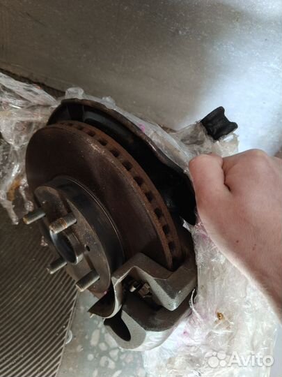 Ступица передняя правая