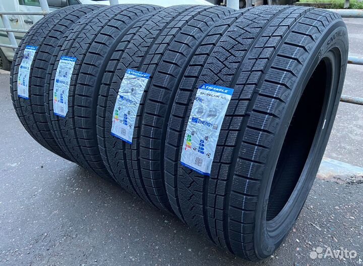 Triangle PL02 265/40 R20 104V