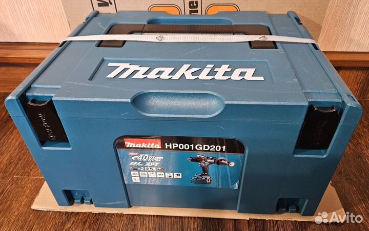 Аккумуляторная дрель шуруповерт Makita XGT HP001GD