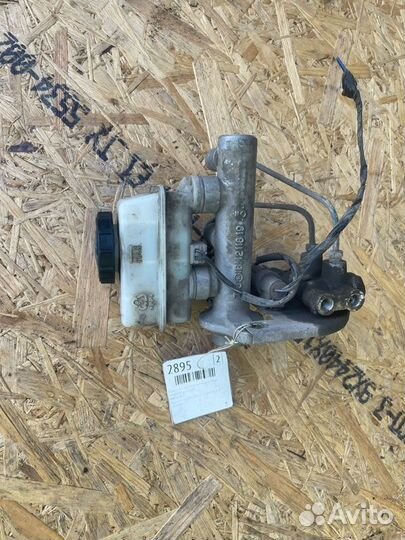 Главный тормозной цилиндр в сборе Hyundai Poni