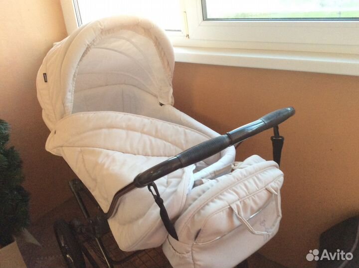 Продам детскую коляску Roan Marita 2 в 1