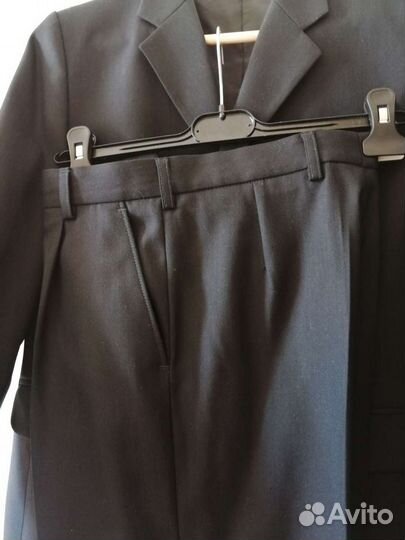 Костюм классический для мальчика на рост 146