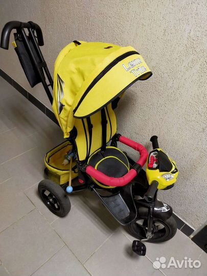 Велосипед с ручкой Lexus Trike музыкальный