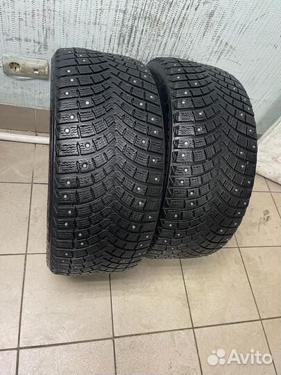 Michelin X-Ice North 2 255/40 R19