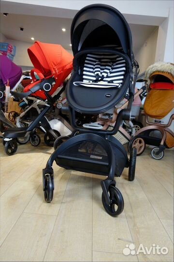 Прогулочная коляска