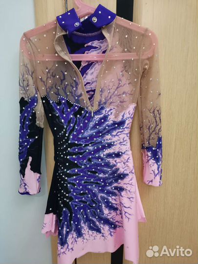 Костюмы для фигурного катания 128