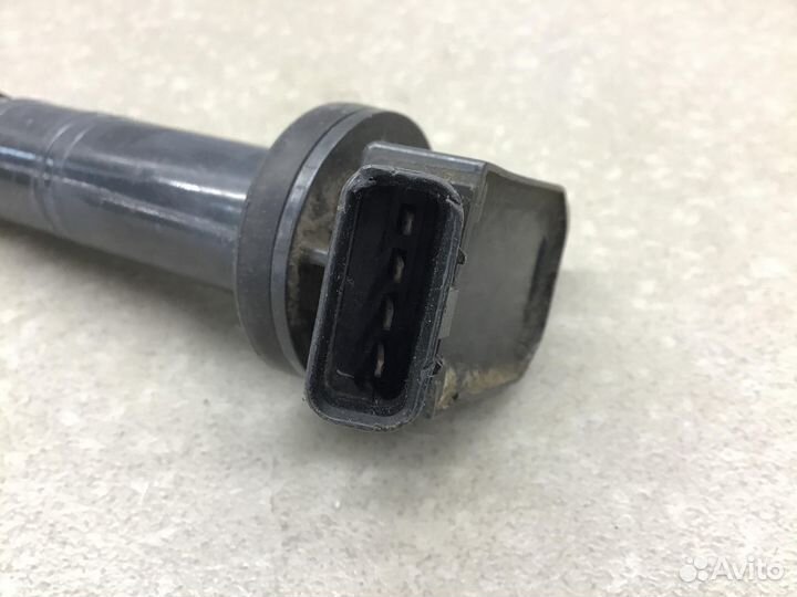 Катушка зажигания Toyota Avensis II 2003-2008