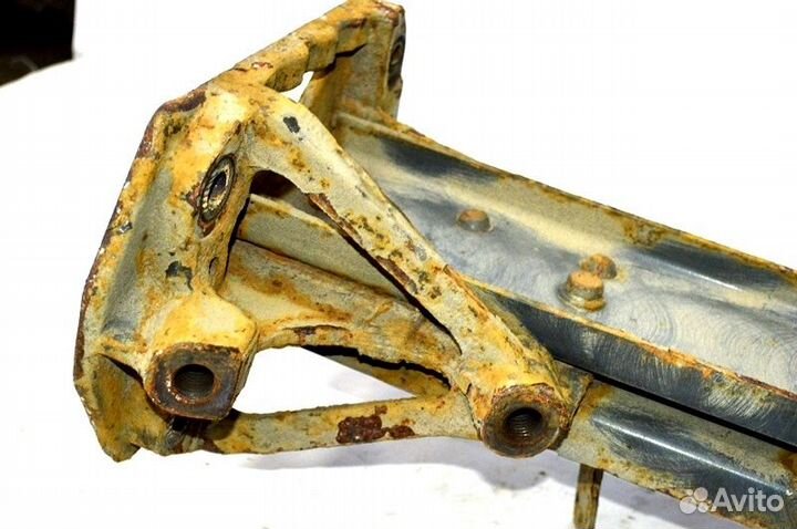 Траверса рамы DAF XF95 (01.02-12.06)