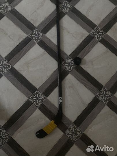 Клюшка хоккейная