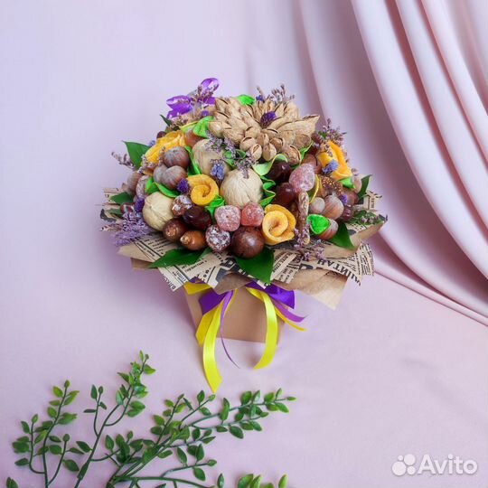 Съедобный ореховый букет