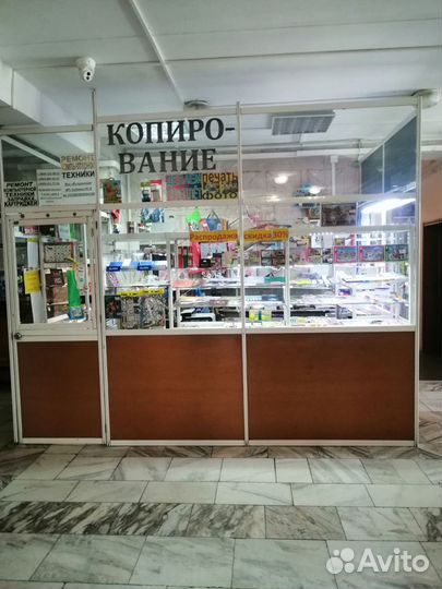 Стеклянная витрина б\у