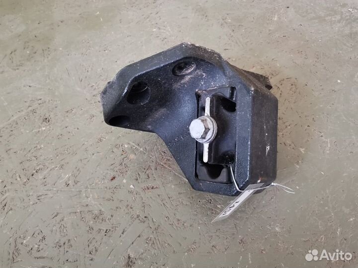 Подушка крепления двигателя