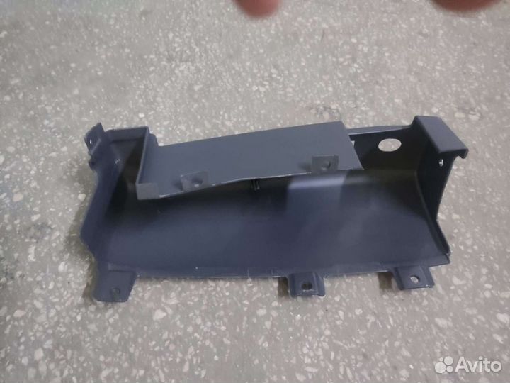 Клык заднего бампера Пежо Боксер 06-13 г.в