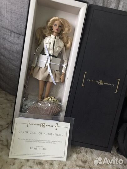 Кукла Fashion Royalty Natalia Fatale Elusive Creat