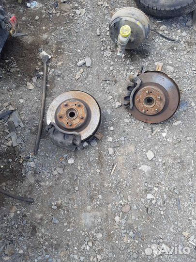 Кулак поворотный Nissan maxima