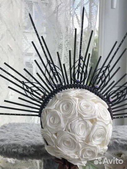 Корона, украшение на голову