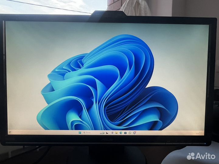 Монитор Asus