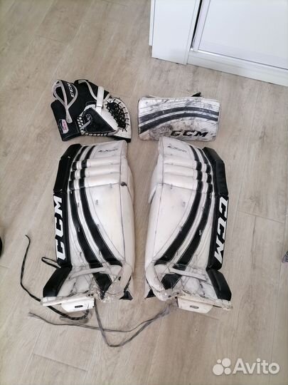 Защита вратаря хоккей. Щитки, ловушка, блин
