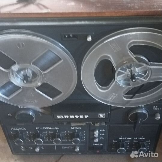 Катушечный магнитофон